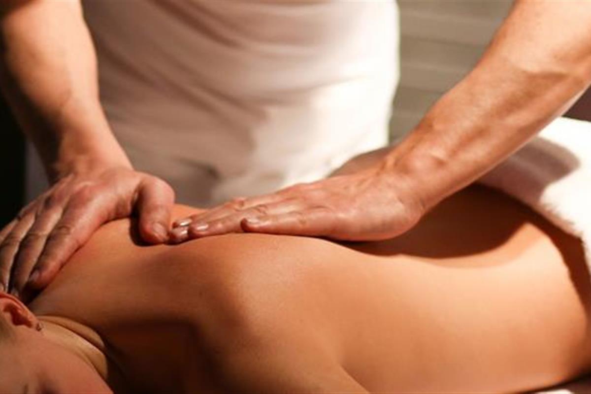 Massage Service in Room 